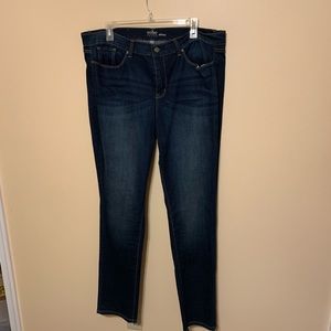 Super cute skinny jeans - plus size